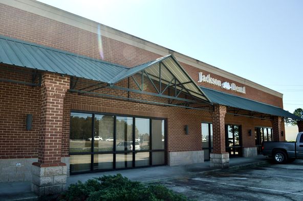 Courthouse Place: 2655-2659 Lakeland Drive, Flowood, MS 39232